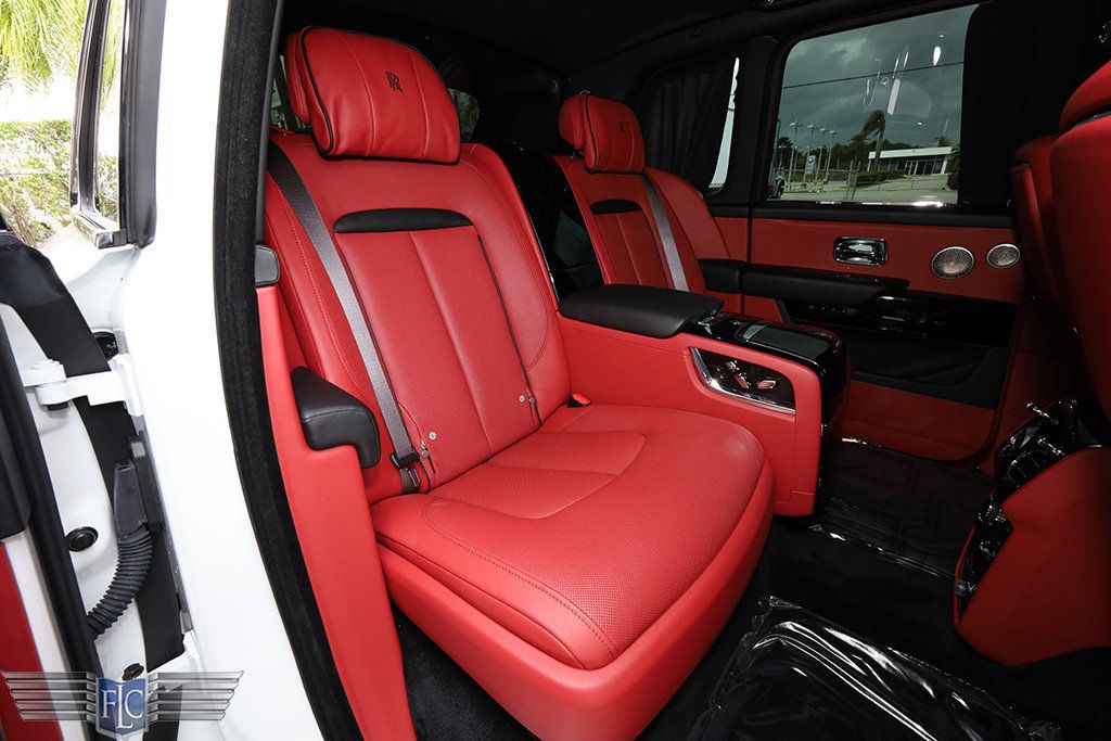 2019 Rolls-Royce Cullinan Sport Utility - 22963693 - 16