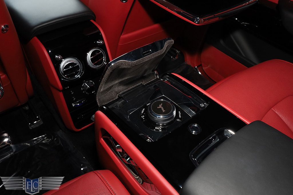 2019 Rolls-Royce Cullinan Sport Utility - 22963693 - 23