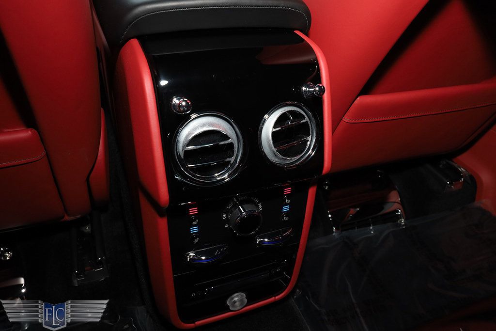 2019 Rolls-Royce Cullinan Sport Utility - 22963693 - 28