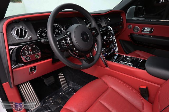 2019 Rolls-Royce Cullinan Sport Utility - 22963693 - 32