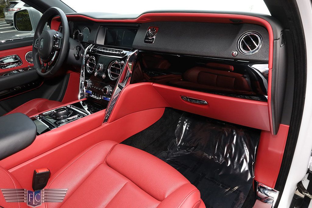 2019 Rolls-Royce Cullinan Sport Utility - 22963693 - 33