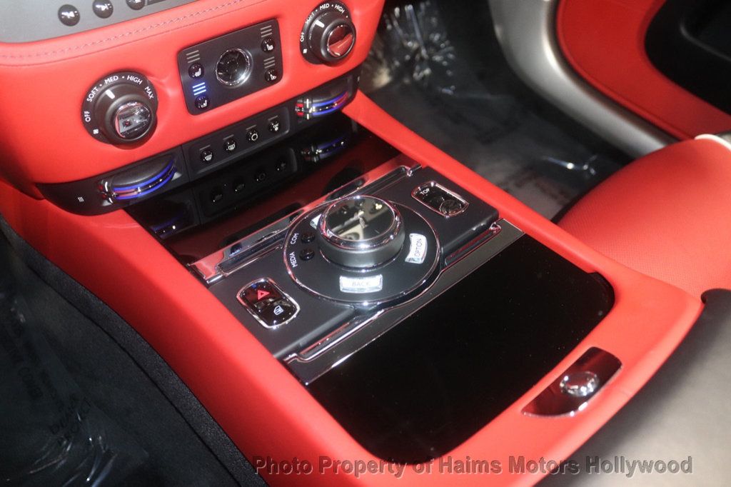 2019 Rolls Royce Dawn photo 26