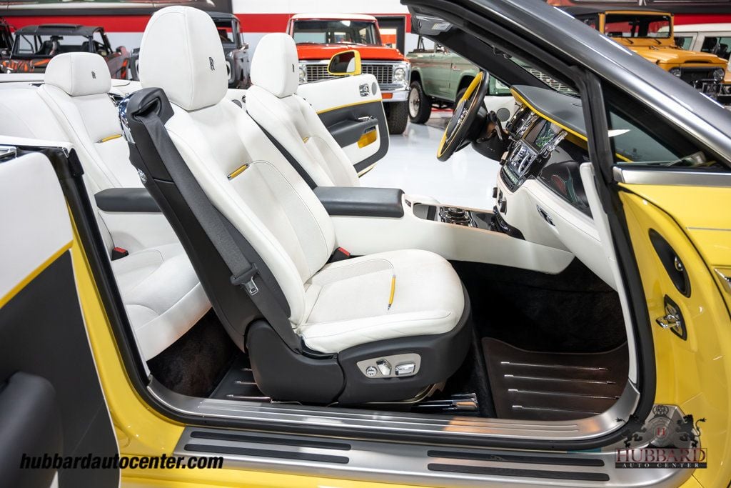 2019 Rolls Royce Dawn RR6 photo 25