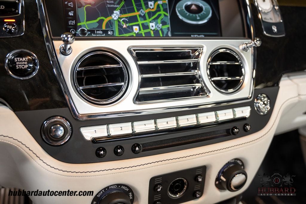 2019 Rolls Royce Dawn RR6 photo 58