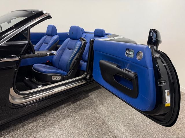 2019 Rolls-Royce Dawn Convertible - 23028747 - 12
