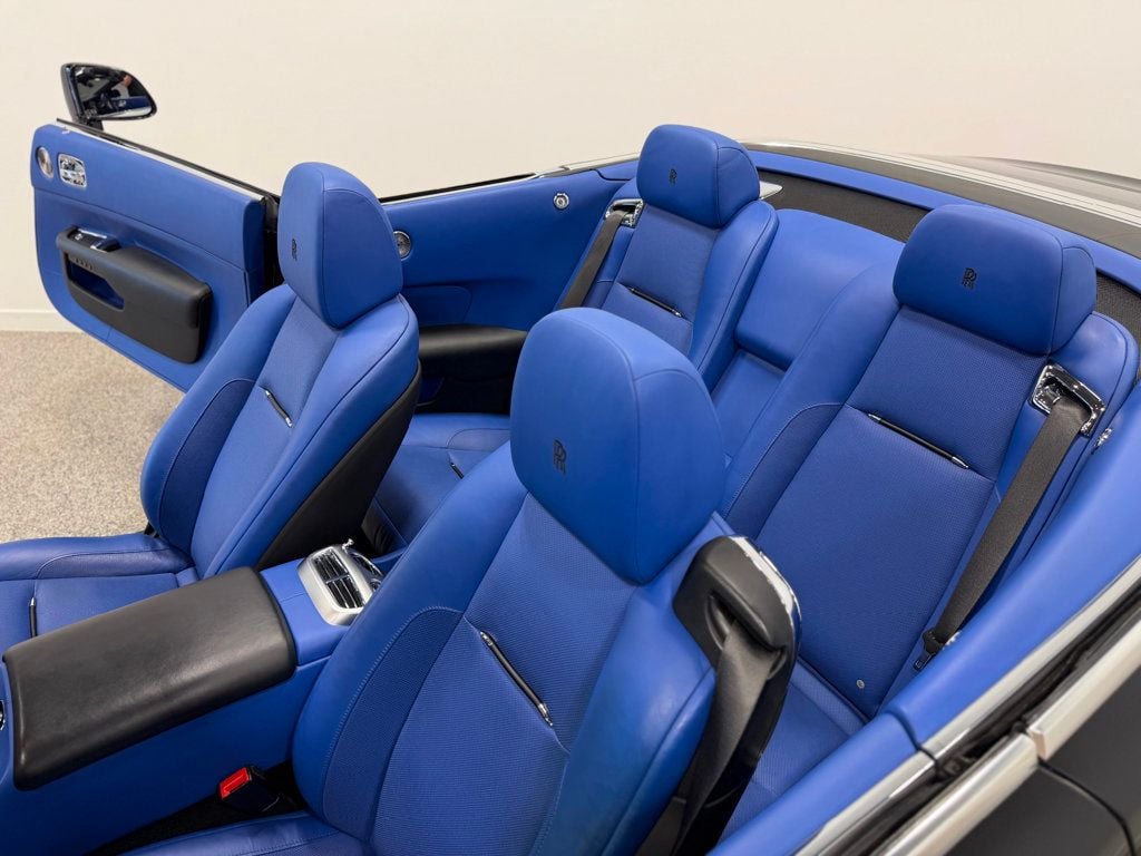 2019 Rolls-Royce Dawn Convertible - 23028747 - 14
