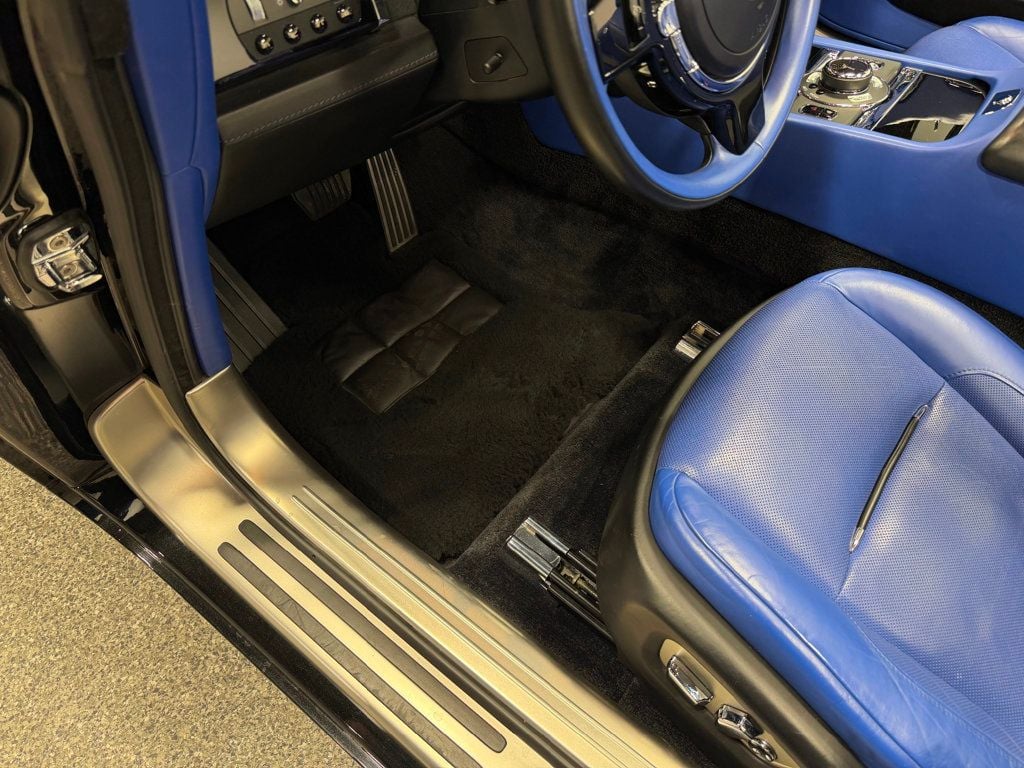 2019 Rolls-Royce Dawn Convertible - 23028747 - 22