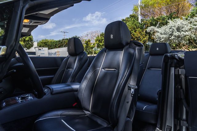 2019 Rolls-Royce Dawn Convertible - 23020164 - 13