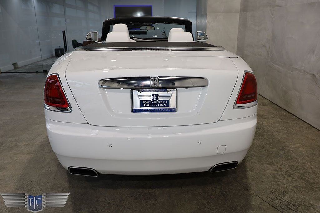 2019 Rolls-Royce Dawn Convertible - 22748628 - 7