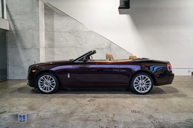 2019 Rolls-Royce Dawn Convertible - 23100707 - 9