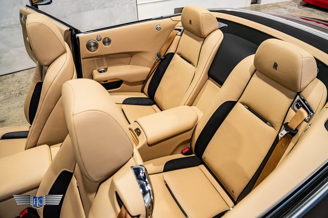 2019 Rolls-Royce Dawn Convertible - 23100707 - 28