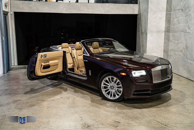 2019 Rolls-Royce Dawn Convertible - 23100707 - 3
