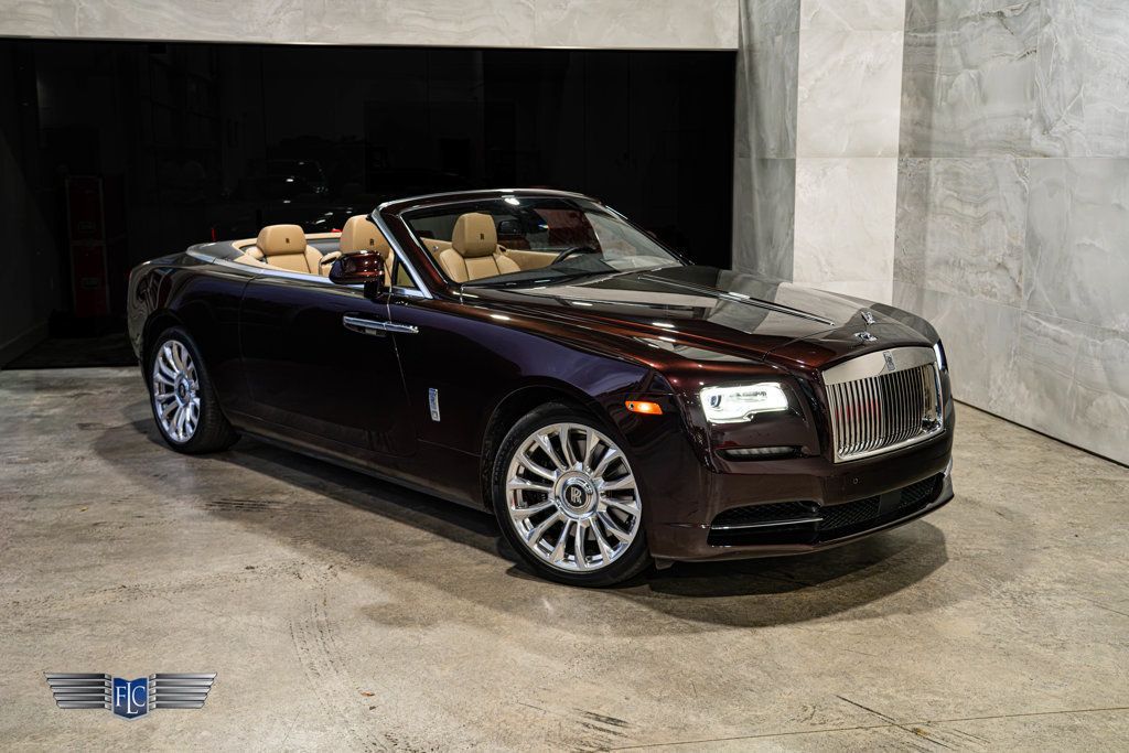 2019 Rolls-Royce Dawn Convertible - 23100707 - 5