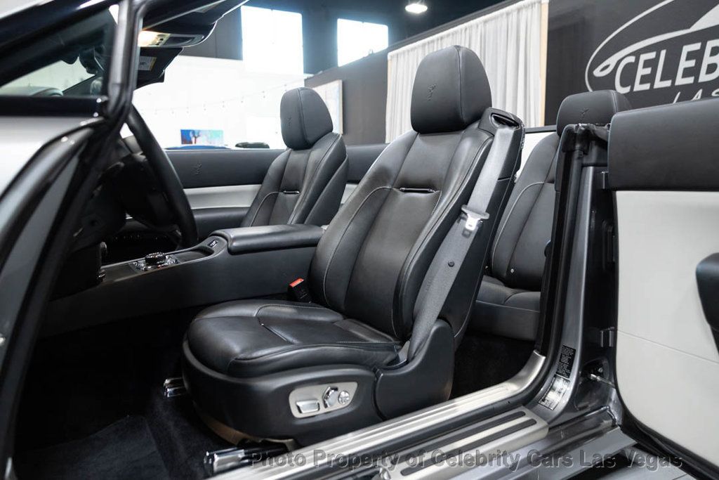 2019 Rolls-Royce Dawn Convertible - 23010150 - 33
