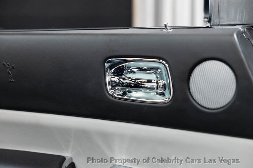 2019 Rolls-Royce Dawn Convertible - 23010150 - 41