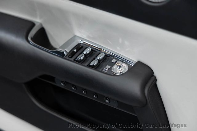 2019 Rolls-Royce Dawn Convertible - 23010150 - 42
