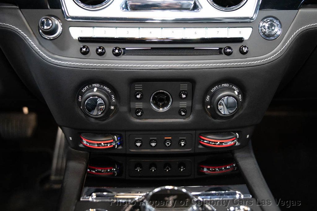 2019 Rolls-Royce Dawn Convertible - 23010150 - 57