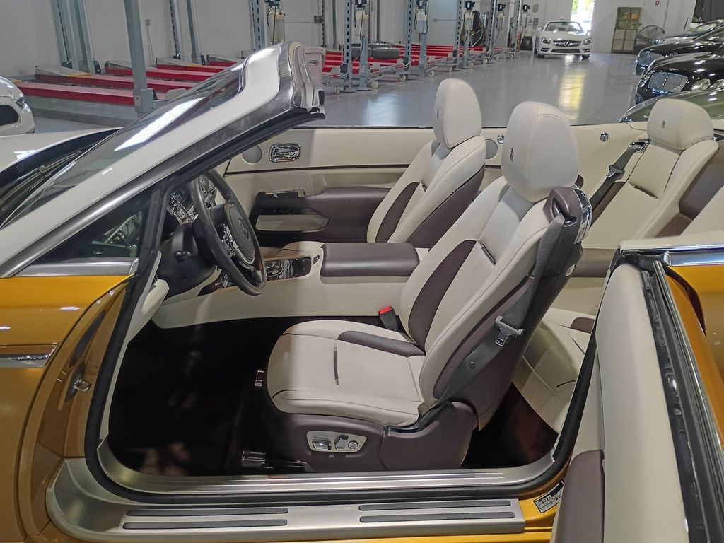 2019 Rolls-Royce Dawn Convertible Clean Carfax - 23097934 - 15