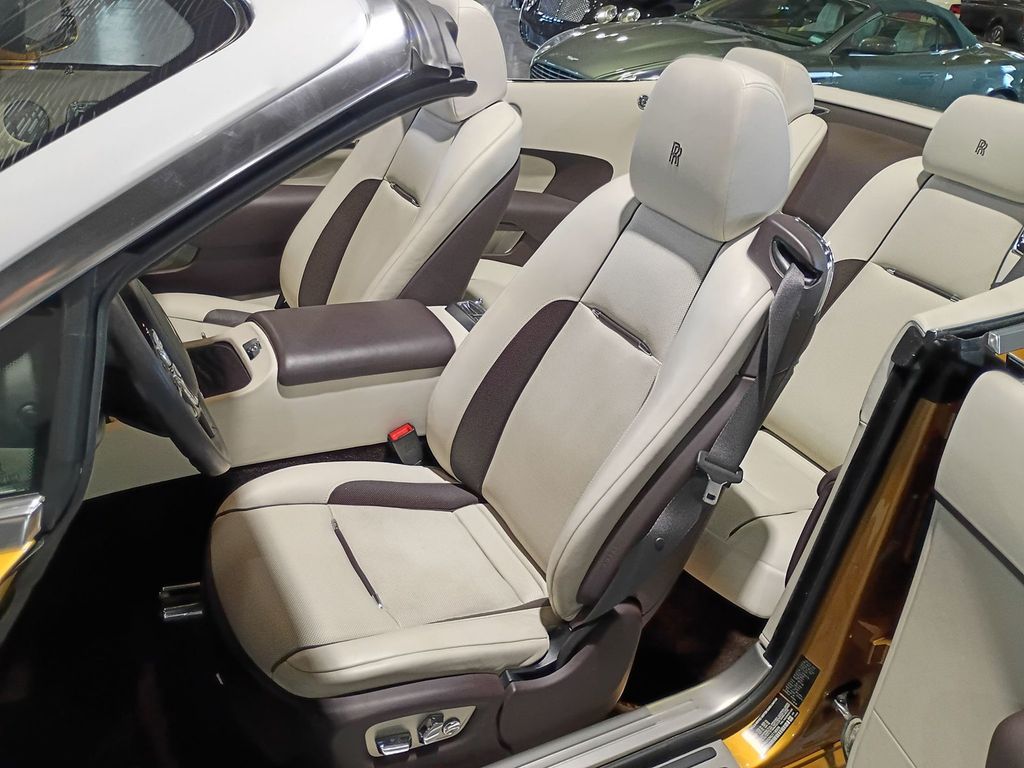 2019 Rolls-Royce Dawn Convertible Clean Carfax - 23097934 - 16