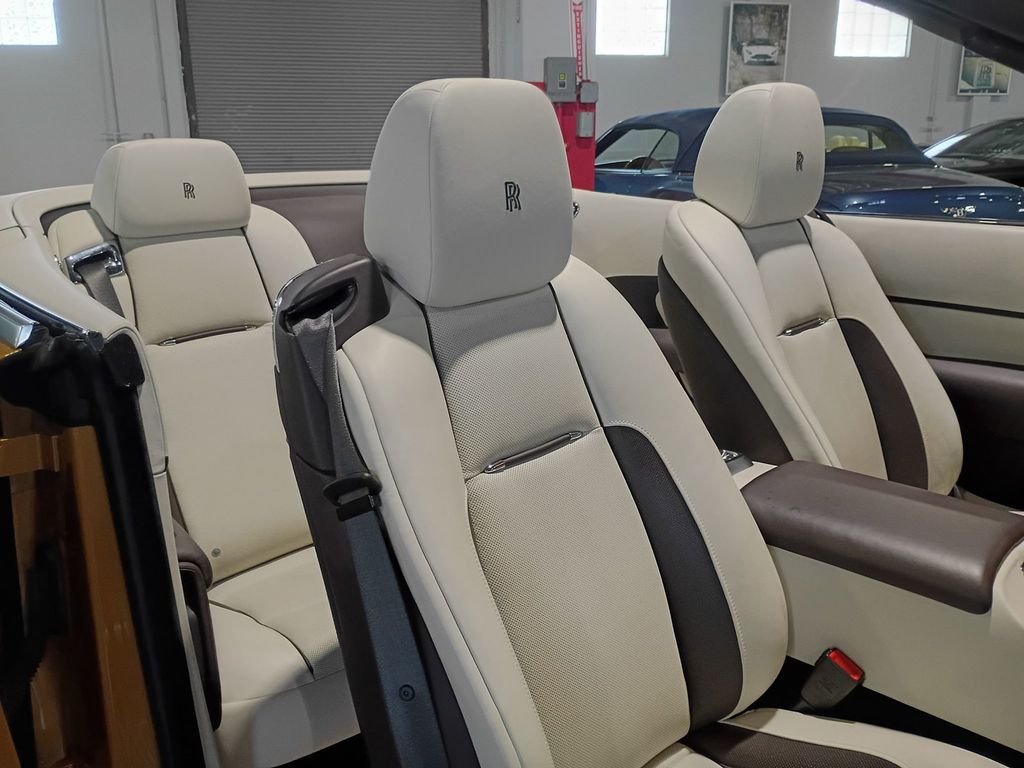 2019 Rolls-Royce Dawn Convertible Clean Carfax - 23097934 - 40