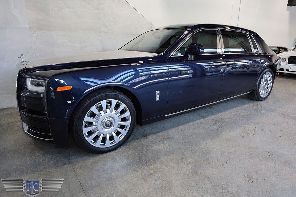 2019 Rolls-Royce Phantom Extended Wheelbase Sedan - 22617002 - 3