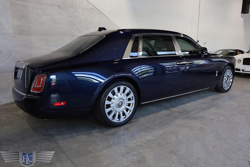 2019 Rolls-Royce Phantom Extended Wheelbase Sedan - 22617002 - 5