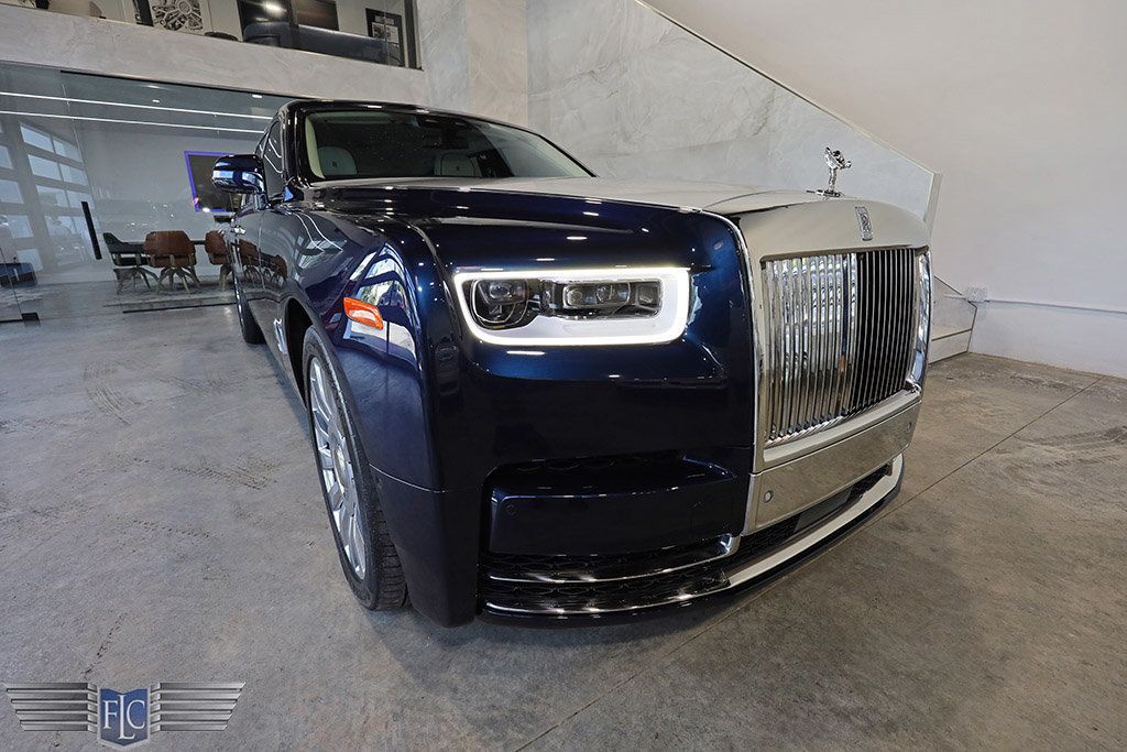 2019 Rolls-Royce Phantom Extended Wheelbase Sedan - 22617002 - 8