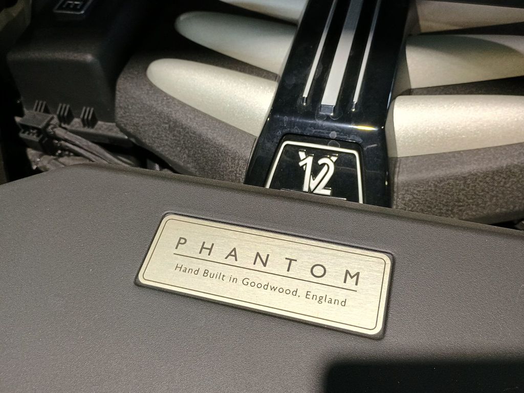 2019 Rolls-Royce Phantom Sedan 1 Owner Clean Autocheck Florida Car - 23002043 - 18