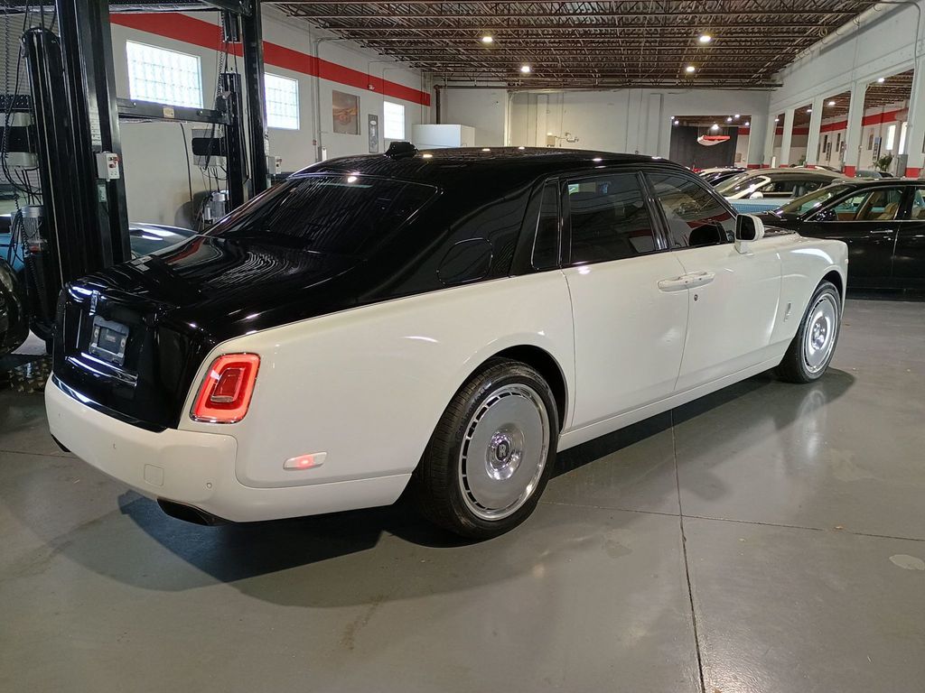 2019 Rolls-Royce Phantom Sedan 1 Owner Clean Autocheck Florida Car - 23002043 - 4