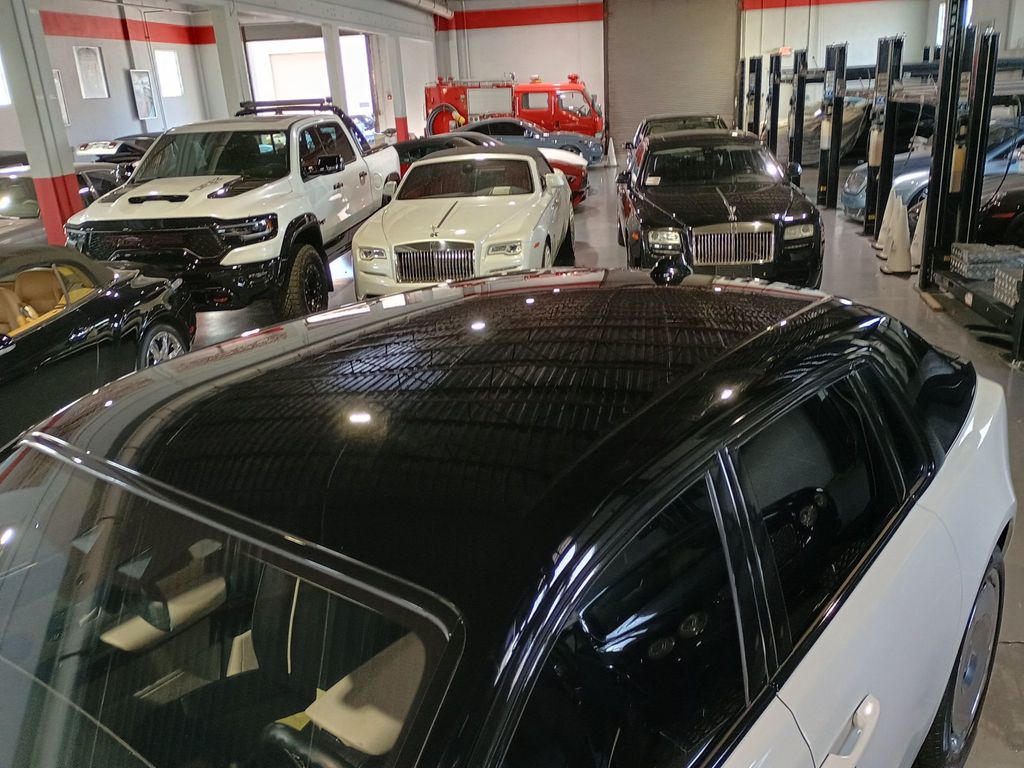 2019 Rolls-Royce Phantom Sedan 1 Owner Clean Autocheck Florida Car - 23002043 - 7