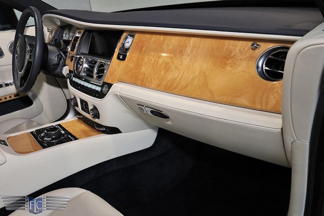 2019 Rolls-Royce Wraith Coupe - 22959552 - 26