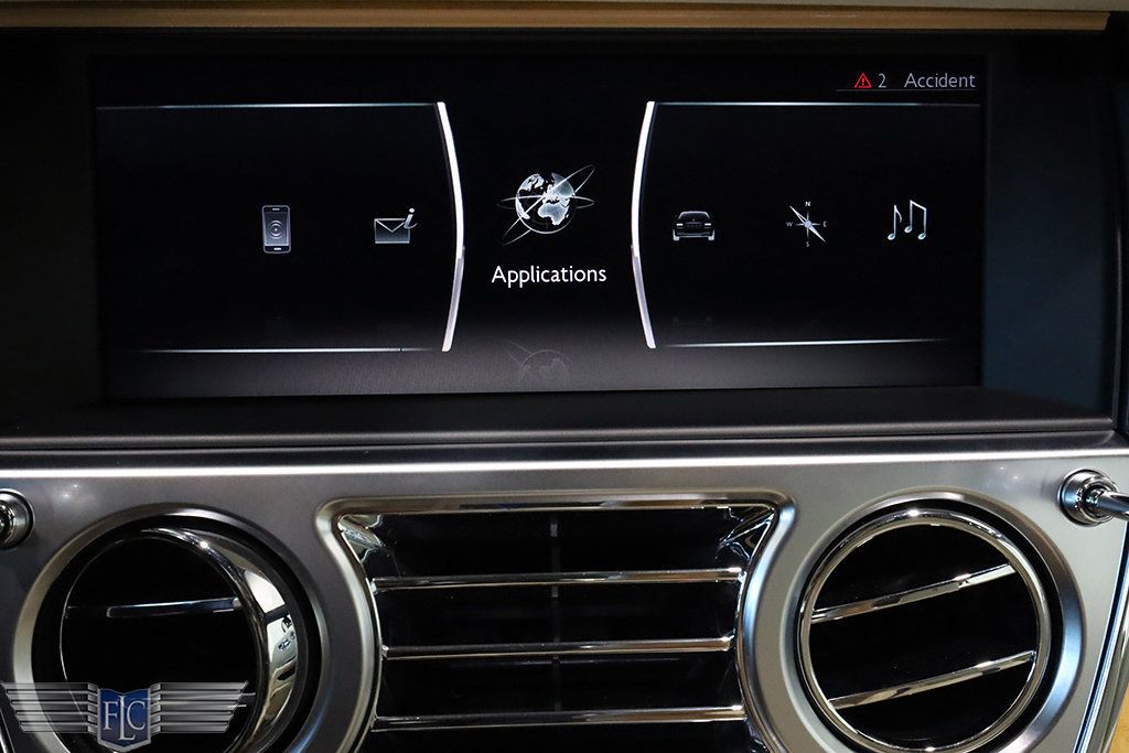 2019 Rolls-Royce Wraith Coupe - 22959552 - 28