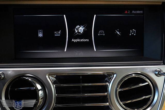 2019 Rolls-Royce Wraith Coupe - 22959552 - 28