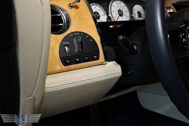 2019 Rolls-Royce Wraith Coupe - 22959552 - 35