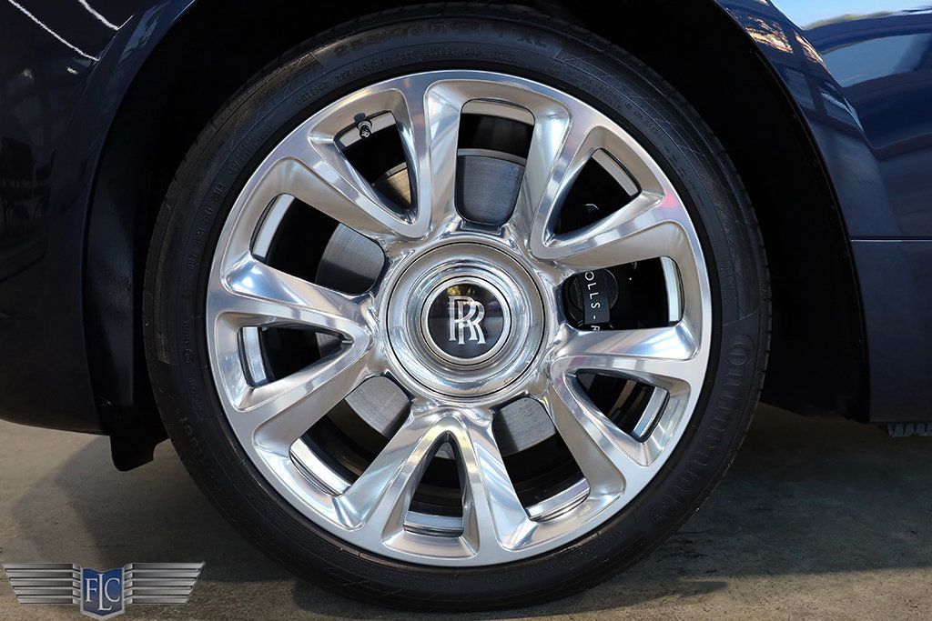 2019 Rolls-Royce Wraith Coupe - 22959552 - 38