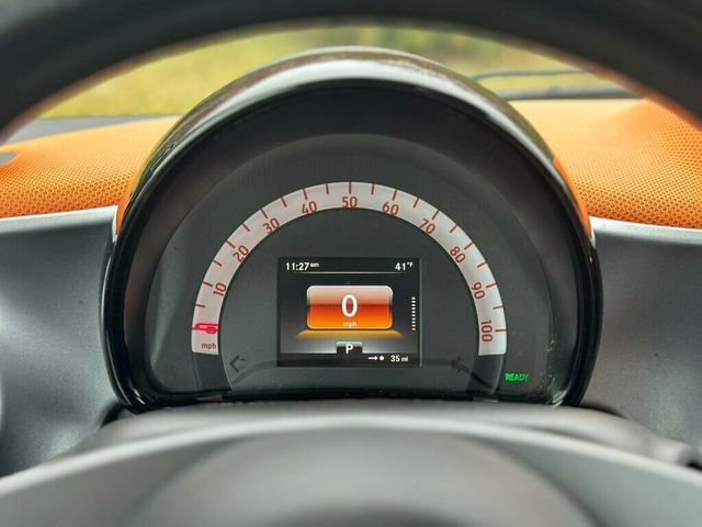 2019 smart EQ fortwo passion coupe - 22956028 - 25