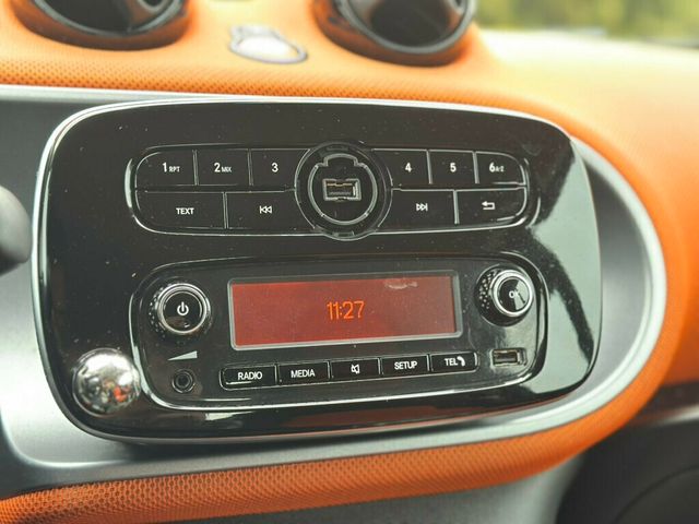 2019 smart EQ fortwo passion coupe - 22956028 - 28