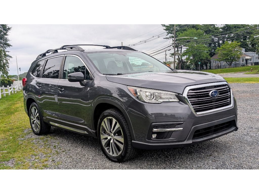 2019 Subaru Ascent Limited photo 3