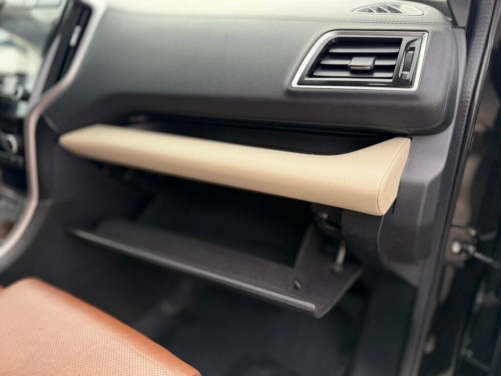 2019 Subaru Ascent 2.4T Touring 7-Passenger - 22983244 - 35