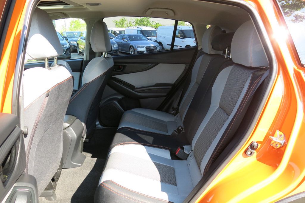 2019 Subaru Crosstrek 2.0i Premium photo 12