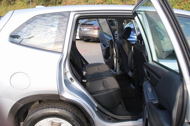 2019 Subaru Forester 2.5i - 22882632 - 23