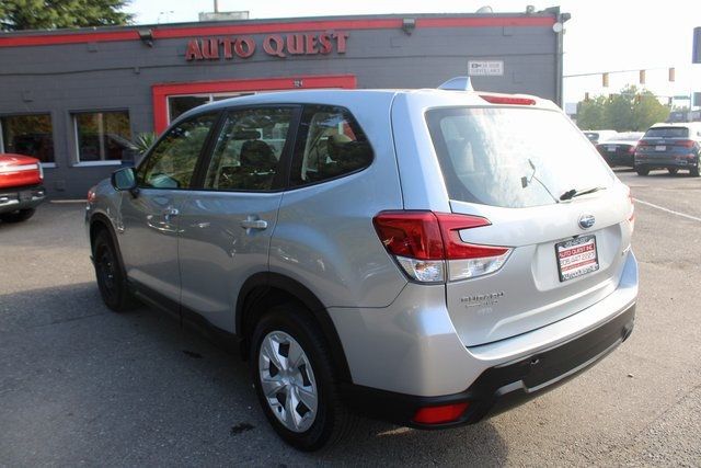 2019 Subaru Forester 2.5i photo 4