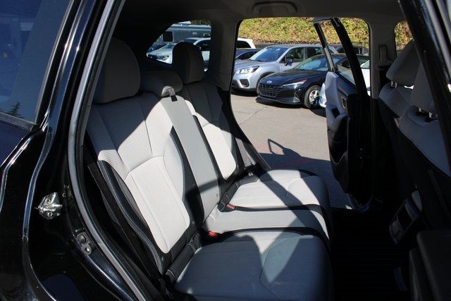 2019 Subaru Forester 2.5i photo 19