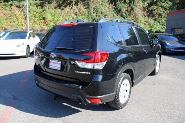 2019 Subaru Forester 2.5i photo 2