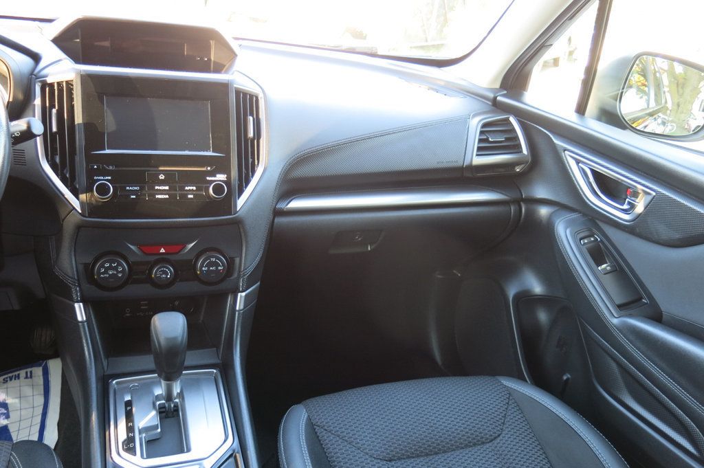 2019 Subaru Forester 2.5i Premium - 23093062 - 53