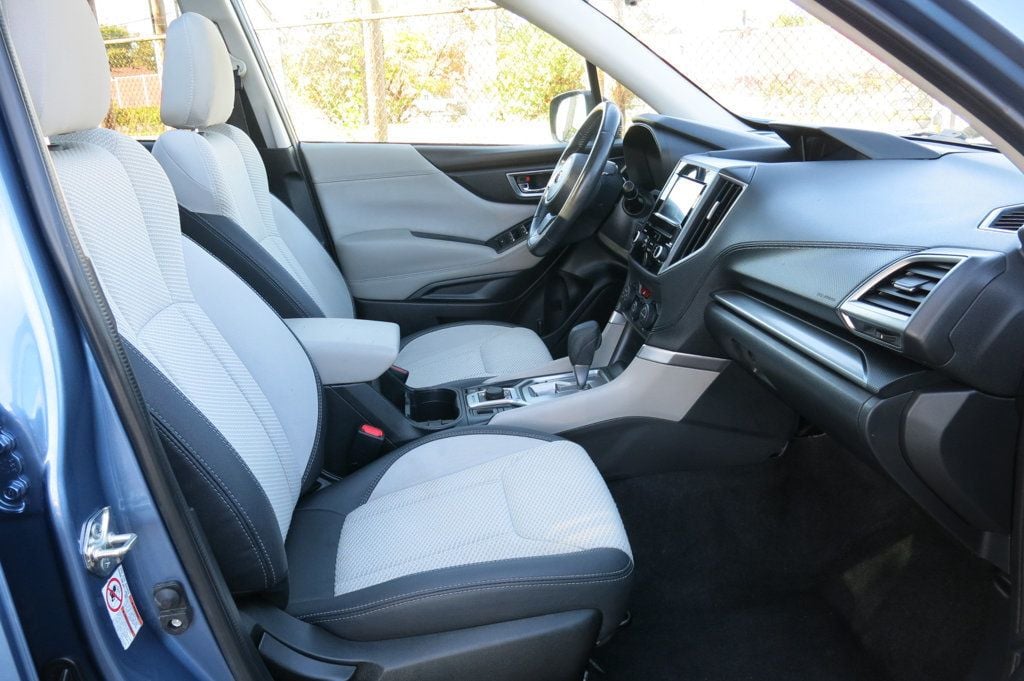 2019 Subaru Forester 2.5i Premium - 23097779 - 13