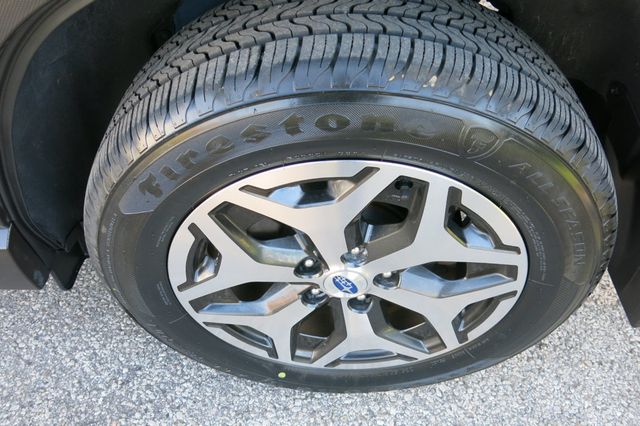 2019 Subaru Forester 2.5i Premium - 23097779 - 32