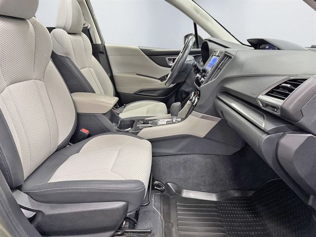 2019 Subaru Forester 2.5i Premium - 22984668 - 19