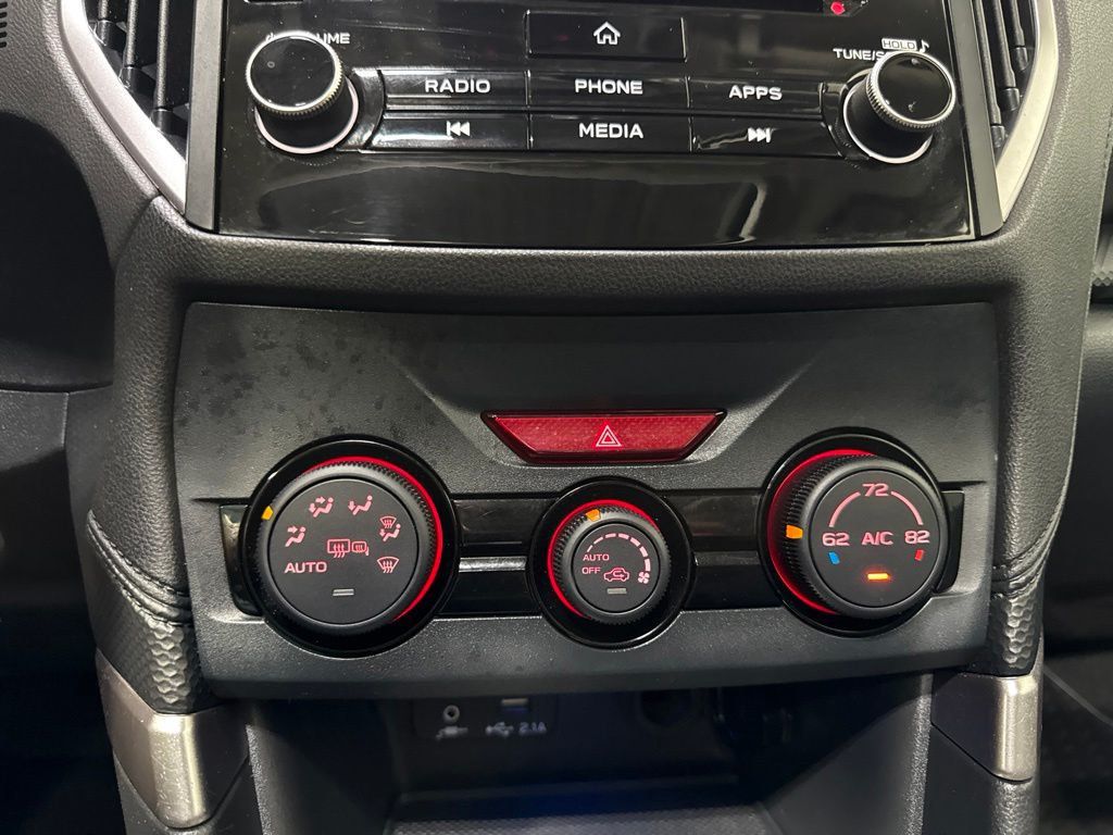 2019 Subaru Forester 2.5i Premium - 23075878 - 16