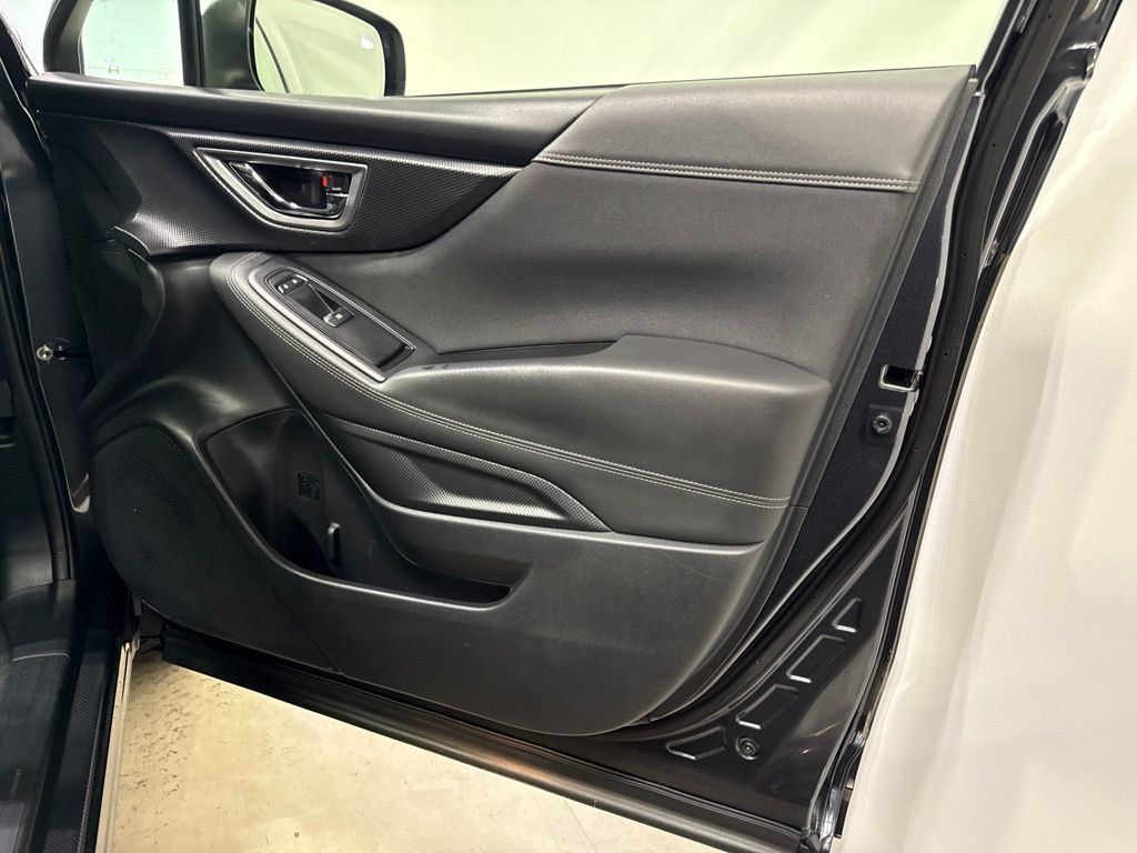 2019 Subaru Forester 2.5i Premium - 23075878 - 26